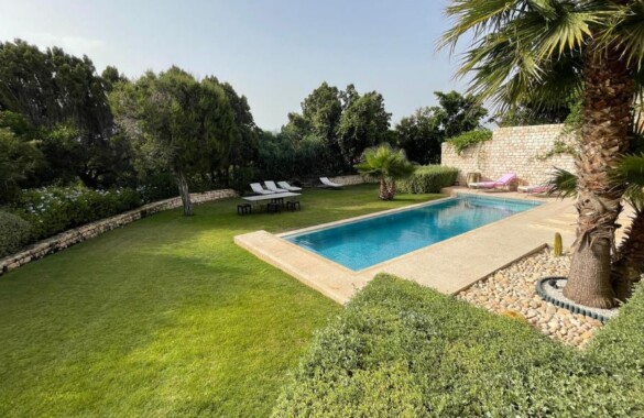 Upscale 4 bedroom villa in a golf resort in Essaouira