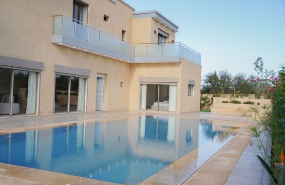 Contemporary 4 bedroom villa on the road to Amizmiz