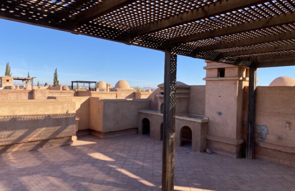 Bel appartement dans résidence sécurisée avec piscine, tout proche de Marrakech